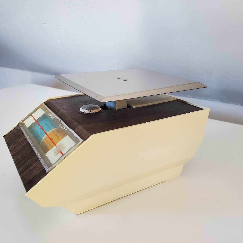 CLEARANCE: Vintage Park Sherman Postal Scale —